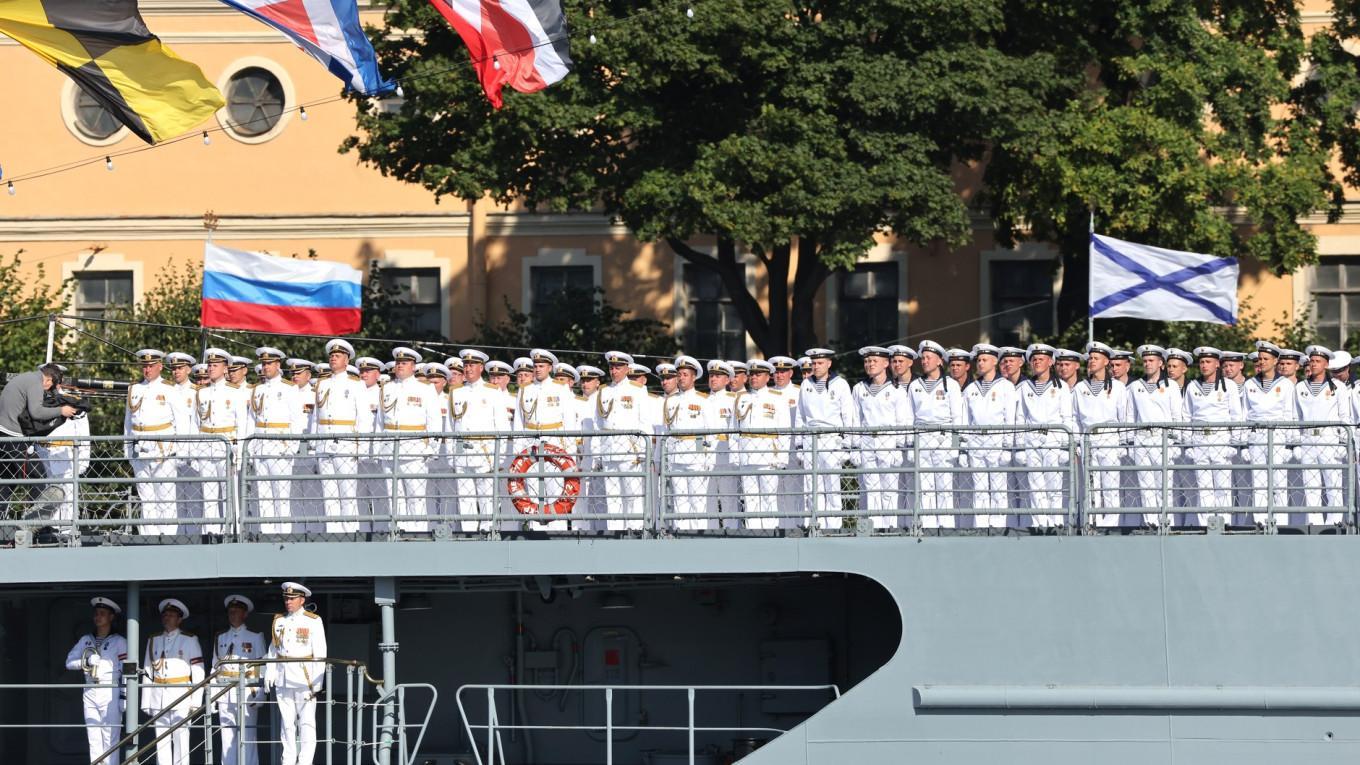 Putin, Several African Leaders Attend Russian Naval Parade Putin, Several African Leaders Attend Russian Naval Parade