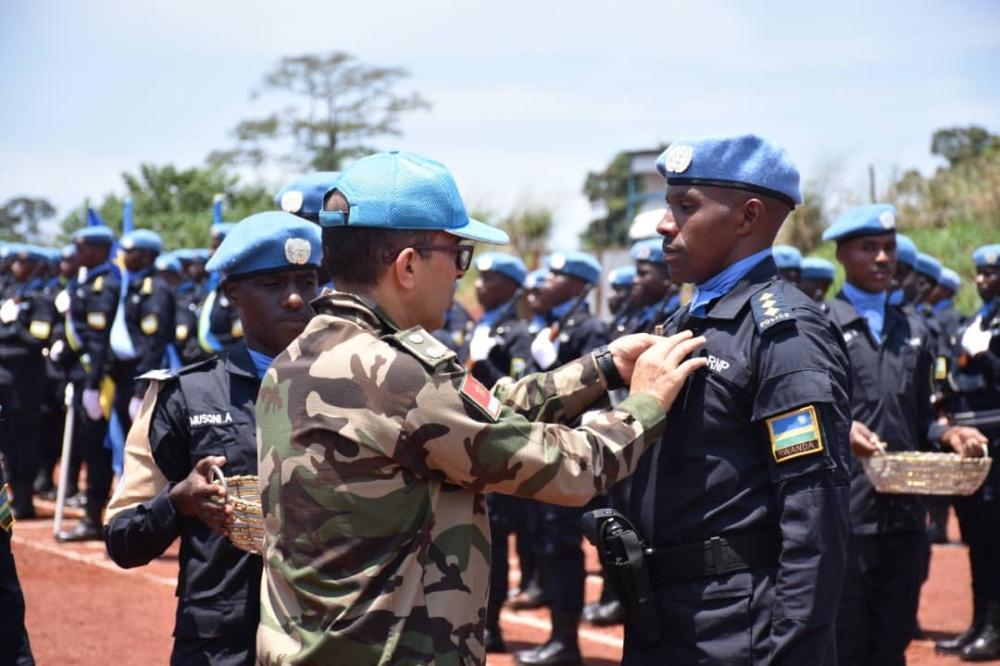 180 Rwandan Police Peacekeepers In Car Awarded Un Medals For Excellent