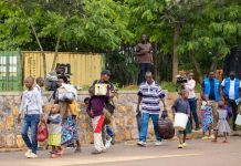 Over 100 Burundian refugees return home Over 100 Burundian refugees return home