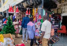 Spending Christmas Wisely Without Breaking the Bank Spending Christmas Wisely Without Breaking the Bank