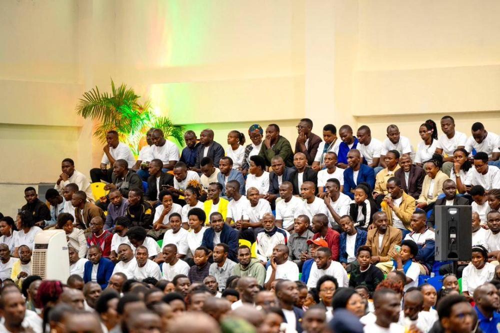 Best-Performing Teachers and Schools Honored on Day Best-Performing Teachers and Schools Honored on Day