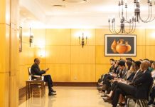 Kagame Discusses Governance with Harvard Tufts Students Kagame Discusses Governance with Harvard Tufts Students