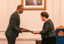 High Commissioner Muhizi Presents Credentials to New Zealand High Commissioner Muhizi Presents Credentials to New Zealand
