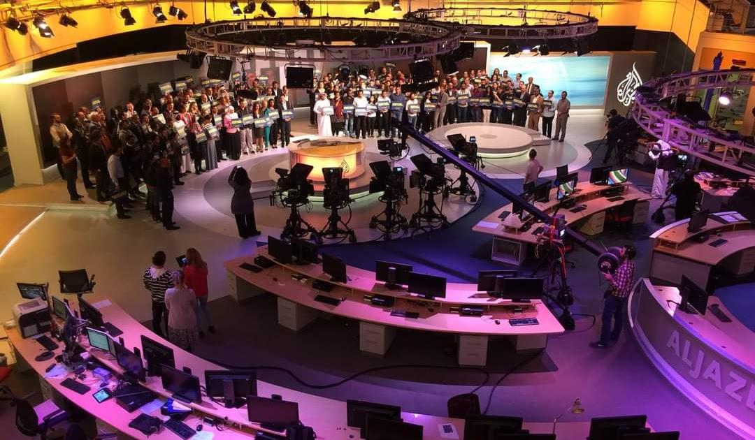 قناة الجزيرة الانجليزية: ترصد تداعيات قرار ترامب الاعتراف للمغرب بالسيادة المزعومة على الصحراء الغربية. قناة الجزيرة الانجليزية: ترصد تداعيات قرار ترامب الاعتراف للمغرب بالسيادة المزعومة على الصحراء الغربية.