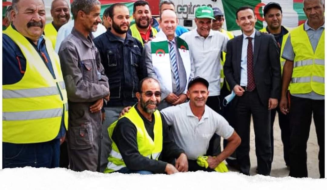 قافلة تجارية جزائرية تضم 25 شاحنة محملة بالبضائع والمنتجات والسلع الجزائرية تصل العاصمة الموريتانية نواكشوط قافلة تجارية جزائرية تضم 25 شاحنة محملة بالبضائع والمنتجات والسلع الجزائرية تصل العاصمة الموريتانية نواكشوط