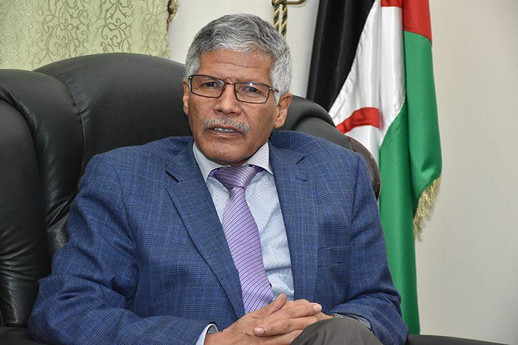 السفير الصحراوي بالجزائر, الولايات المتحدة فيما يتعلق بقضية الصحراء الغربية,تشهد صراعا داخليا ما بين الشرعية الدولية, والدول الحليفة. السفير الصحراوي بالجزائر, الولايات المتحدة فيما يتعلق بقضية الصحراء الغربية,تشهد صراعا داخليا ما بين الشرعية الدولية, والدول الحليفة.