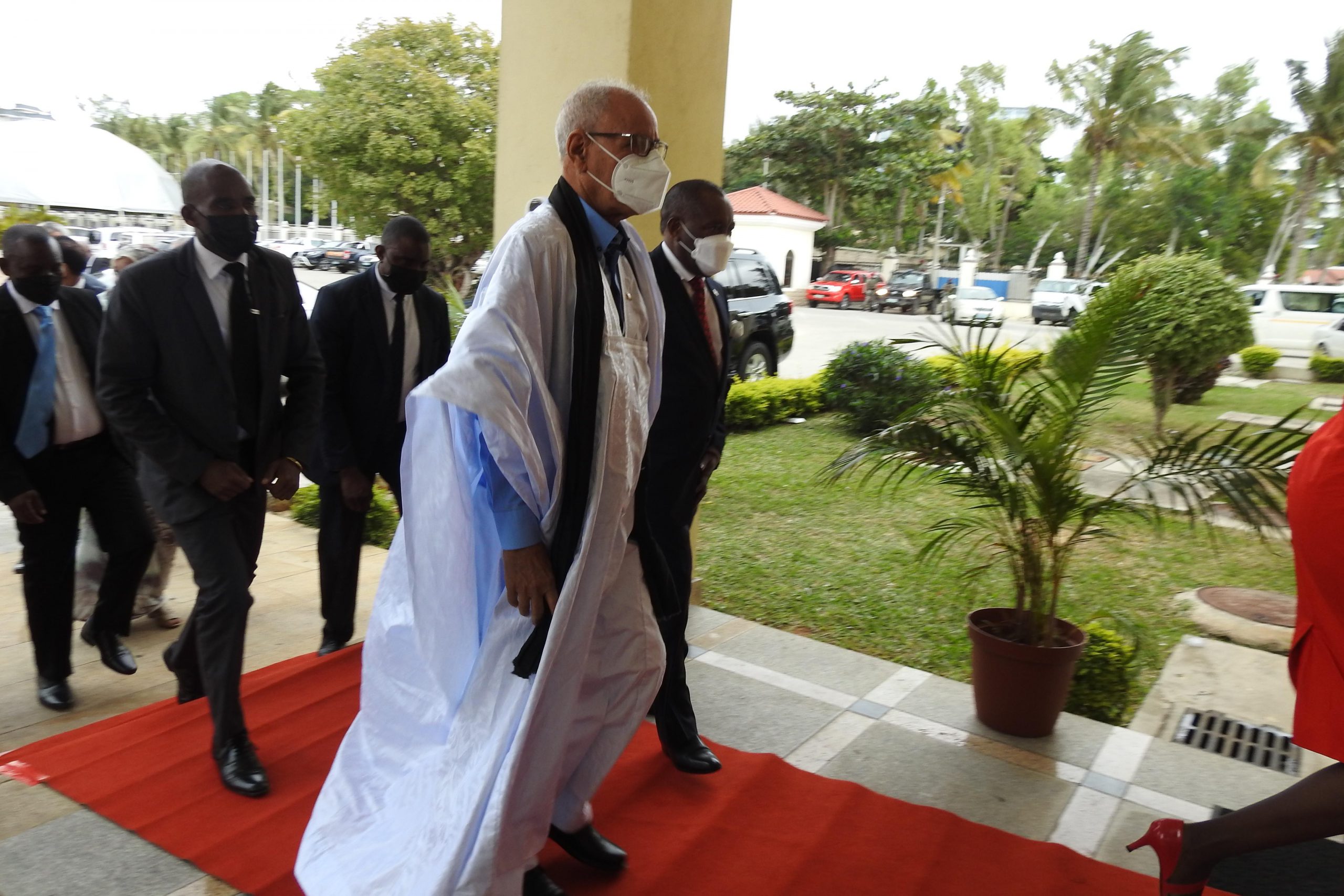 الرئيس ابراهيم غالي يواصل زيارته الرسمية إلى الموزمبيق لليوم الثالث