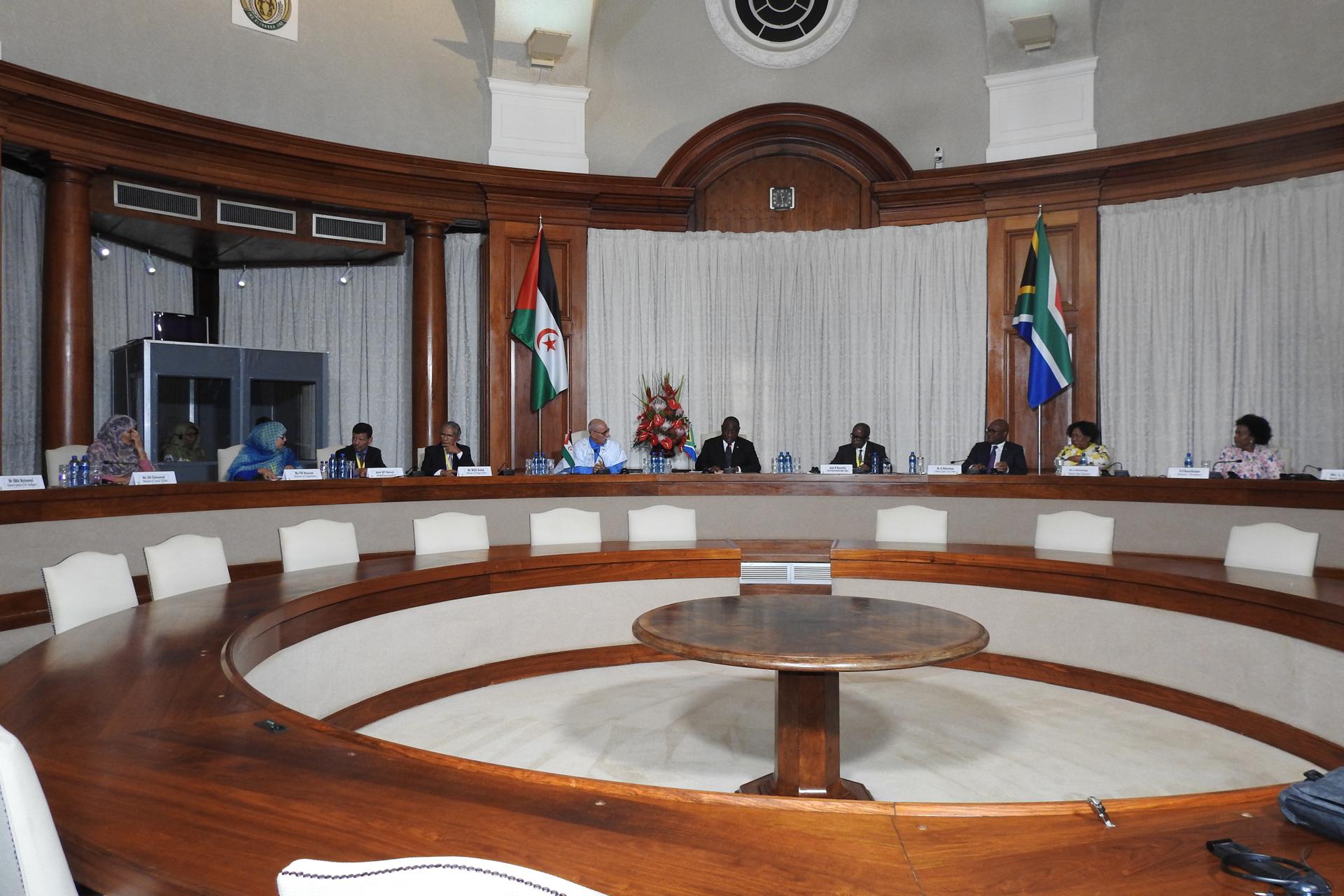 مباحثات صحراوية - جنوب أفريقية حول القضايا ذات الإهتمام المشترك مباحثات صحراوية - جنوب أفريقية حول القضايا ذات الإهتمام المشترك