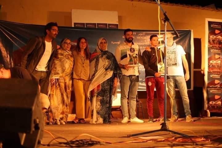 المهرجان العالمي للسينما بالصحراء الغربية يختتم أشغاله بالتأكيد على مرافقة الشعب الصحراوي حتى تصفية الإستعمار المهرجان العالمي للسينما بالصحراء الغربية يختتم أشغاله بالتأكيد على مرافقة الشعب الصحراوي حتى تصفية الإستعمار