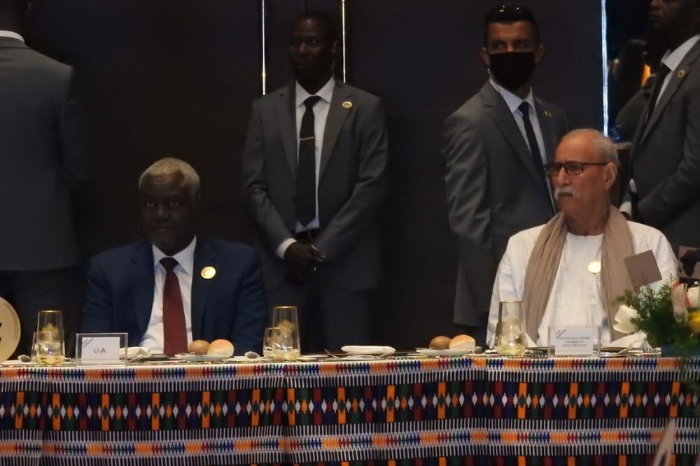 رئيس الجمهورية يحضر مأدبة عشاء أقيمت على شرف رؤساء دول وحكومات الإتحاد الإفريقي من طرف رئيس النيجر رئيس الجمهورية يحضر مأدبة عشاء أقيمت على شرف رؤساء دول وحكومات الإتحاد الإفريقي من طرف رئيس النيجر