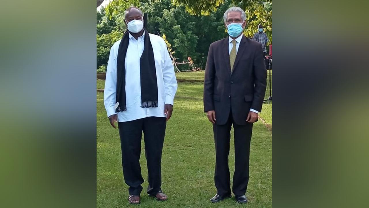 وزير الشؤون الخارجية يستقبل من طرف الرئيس الأوغندي السيد يوويري موسيفيني وزير الشؤون الخارجية يستقبل من طرف الرئيس الأوغندي السيد يوويري موسيفيني
