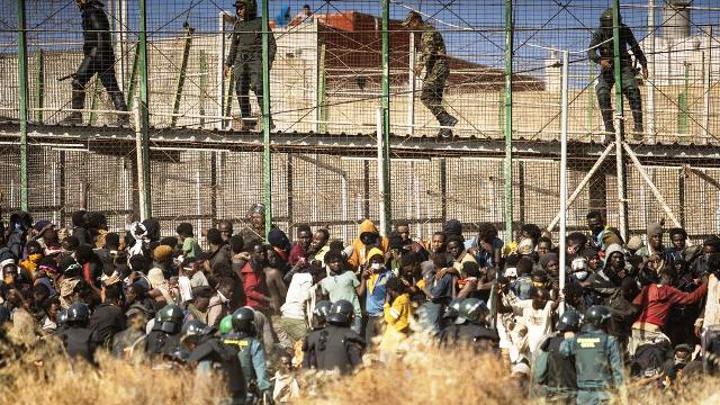 مأساة الناظور/مليلية: المغرب ارتكب “خروقات جسيمة” و “انتهاكات خطيرة “بحق طالبي اللجوء مأساة الناظور/مليلية: المغرب ارتكب “خروقات جسيمة” و “انتهاكات خطيرة “بحق طالبي اللجوء