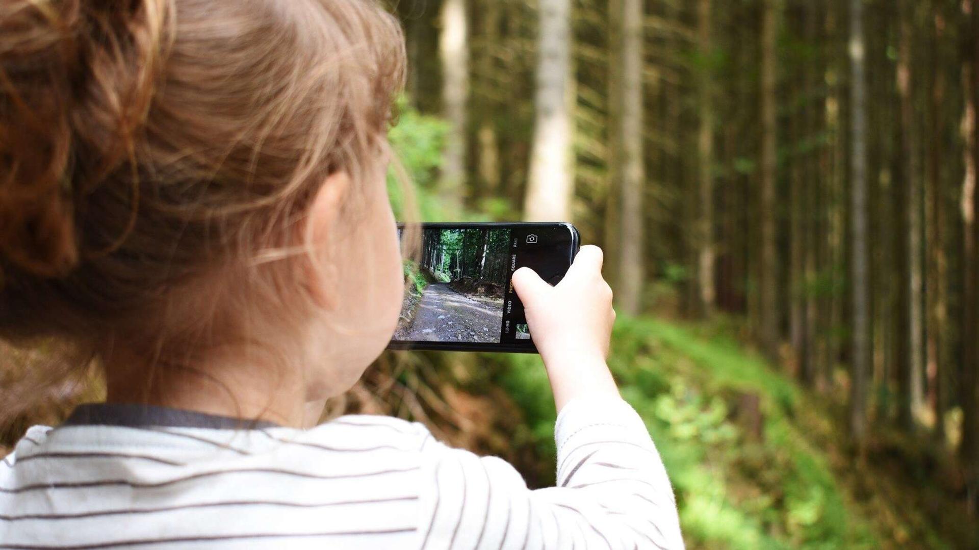 أنقذوا أطفالكم... كيف يشكل الهاتف خطرا ربما يؤدي للانتحار؟ أنقذوا أطفالكم... كيف يشكل الهاتف خطرا ربما يؤدي للانتحار؟