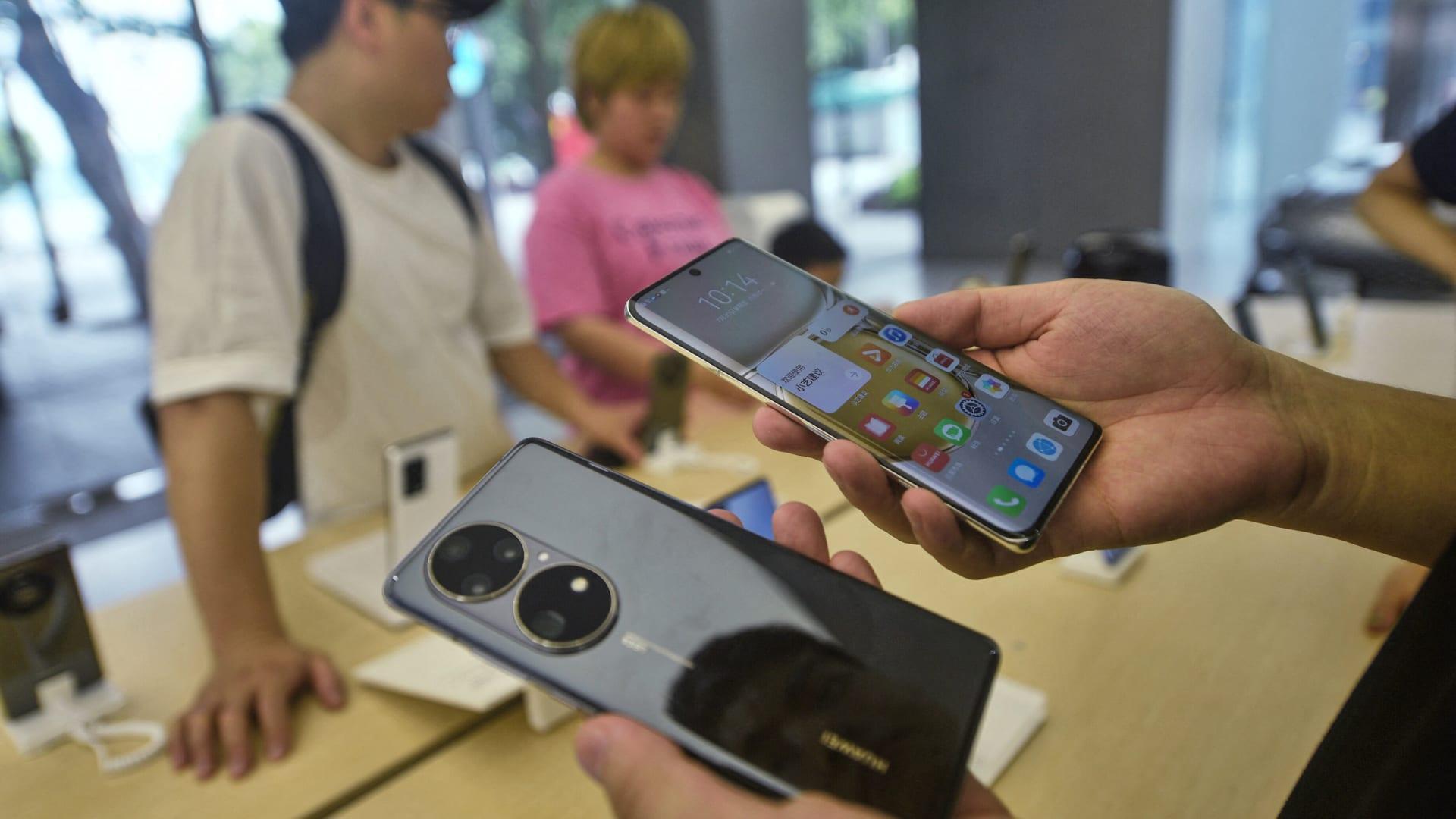 تكلفة إنترنت الهاتف المحمول في الدول العربية خلال 2022 تكلفة إنترنت الهاتف المحمول في الدول العربية خلال 2022