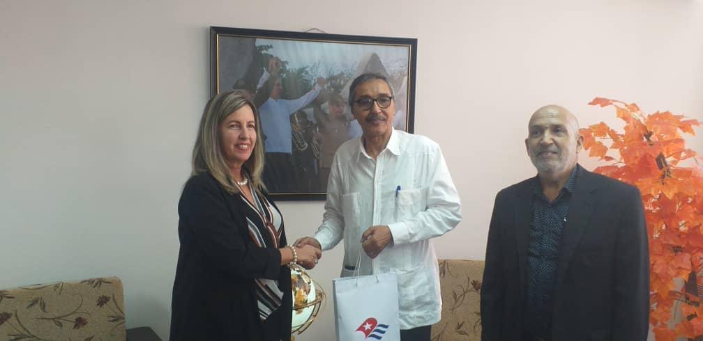 اجتماع بين وزارتي التعليم الصحراوية والكوبية بهافانا لتقييم تجربة العلاقات الثنائية اجتماع بين وزارتي التعليم الصحراوية والكوبية بهافانا لتقييم تجربة العلاقات الثنائية