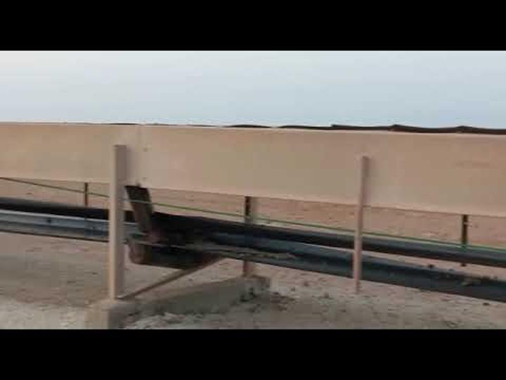 قنبلة تدمر حزام ناقل الفوسفات في الصحراء الغربية