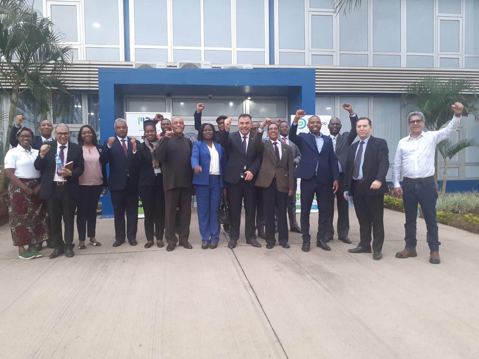 سفارة الجمهورية الصحراوية بالموزمبيق تشارك في الإحتفالات المخلدة ليوم افريقيا سفارة الجمهورية الصحراوية بالموزمبيق تشارك في الإحتفالات المخلدة ليوم افريقيا