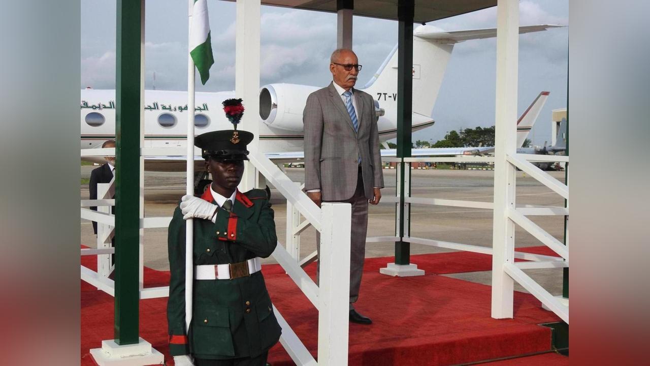 الرئيس ابراهيم غالي يصل العاصمة النيجيرية أبوجا للمشاركة في مراسيم تنصيب الرئيس سيواجو بولا أحمد تينوبو