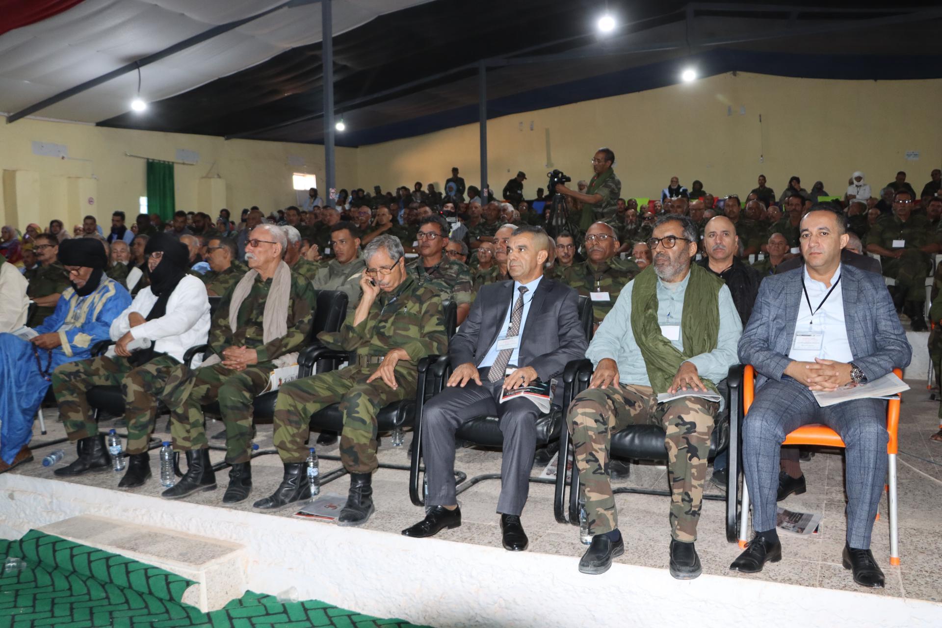 رئيس الجمهورية يشرف على حدث تخليد يوم الشهداء واليوم الوطني للجيش رئيس الجمهورية يشرف على حدث تخليد يوم الشهداء واليوم الوطني للجيش