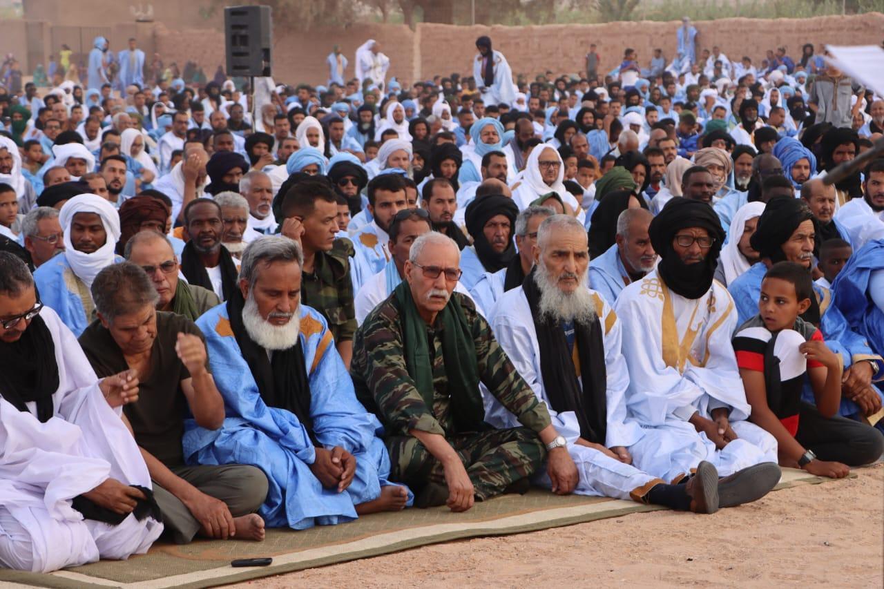 رئيس الجمهورية يؤدي صلاة عيد الأضحى المبارك بولاية السمارة رئيس الجمهورية يؤدي صلاة عيد الأضحى المبارك بولاية السمارة