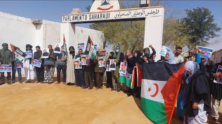 رسالة من المكتب الجهوي للمجلس الوطني بولاية العيون بمناسبة اليوم الوطني للنائب الصحراوي رسالة من المكتب الجهوي للمجلس الوطني بولاية العيون بمناسبة اليوم الوطني للنائب الصحراوي