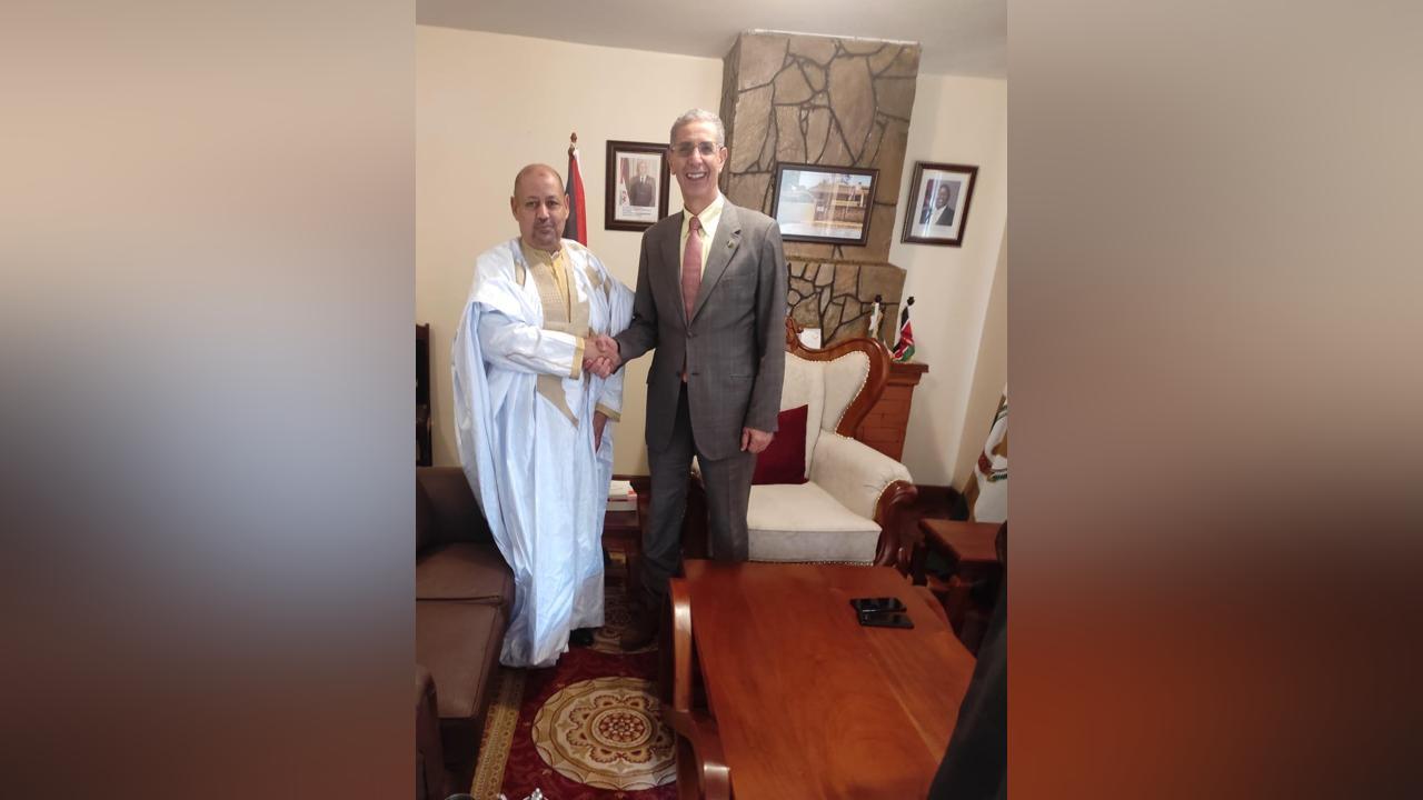 السفير بكينيا يبحث مع نظيره الجزائري سبل التعاون الثنائي السفير بكينيا يبحث مع نظيره الجزائري سبل التعاون الثنائي