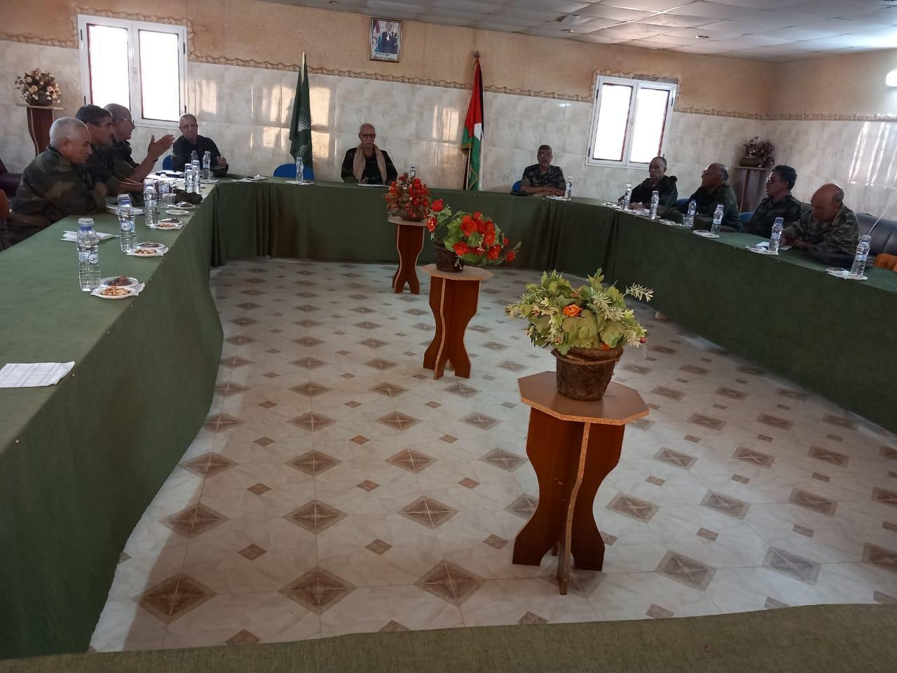 الرئيس إبراهيم غالي يقف على آخر تطورات العمل القتالي الرئيس إبراهيم غالي يقف على آخر تطورات العمل القتالي