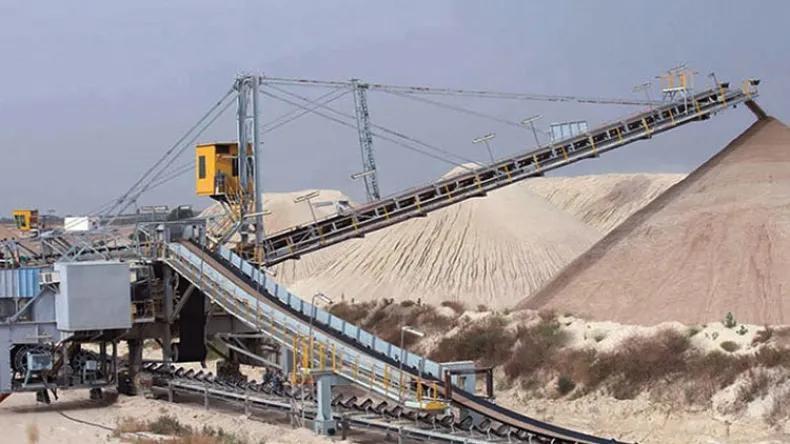 نواب أوروبيون ينددون بنهب الموارد الطبيعية الصحراوية نواب أوروبيون ينددون بنهب الموارد الطبيعية الصحراوية