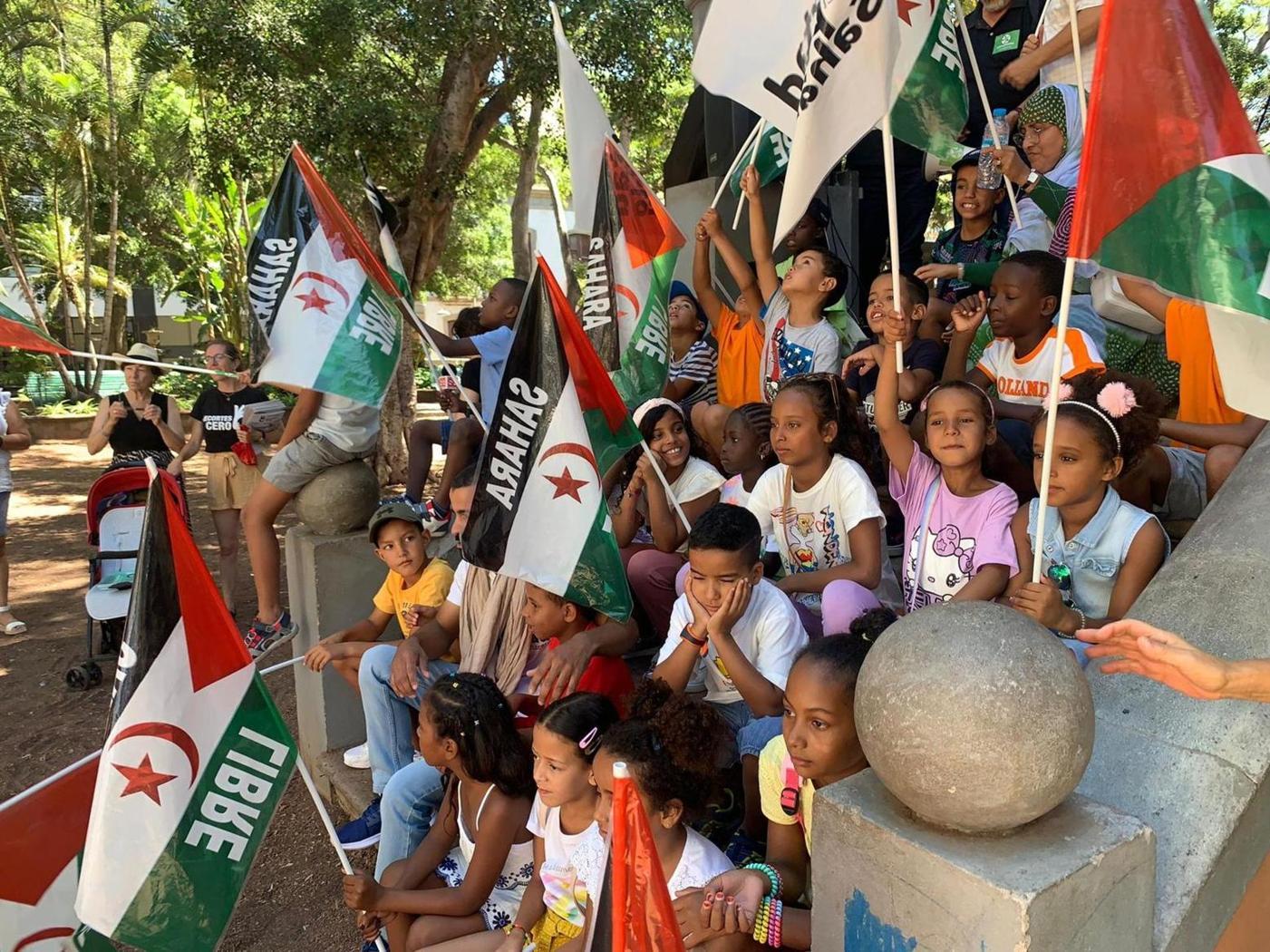 كناريا: جزيرة تينيريفي تنظم تظاهرة ترحيبا بالأطفال الصحراويين كناريا: جزيرة تينيريفي تنظم تظاهرة ترحيبا بالأطفال الصحراويين