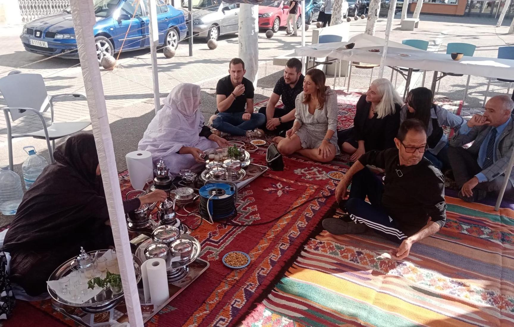الجالية الصحراوية ببلدية كاستيخون بمدينة توديلا بمقاطعة نابارا الإسبانية تخلد الذكرى الثامنة والأربعين للوحدة الوطنيةلا الجالية الصحراوية ببلدية كاستيخون بمدينة توديلا بمقاطعة نابارا الإسبانية تخلد الذكرى الثامنة والأربعين للوحدة الوطنيةلا