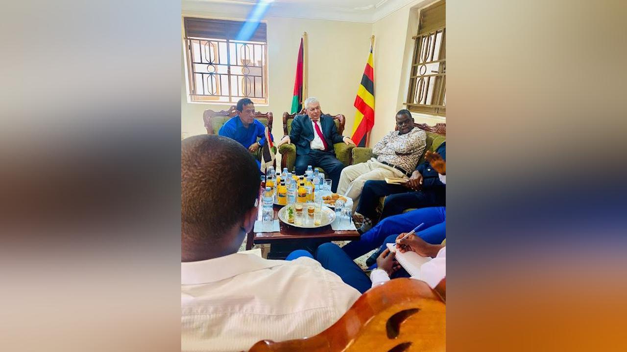 القائم بأعمال سفارة الجمهورية الصحراوية بأوغندا يشارك في اجتماع للجنة مؤتمر الشباب الأفريقي 2024 القائم بأعمال سفارة الجمهورية الصحراوية بأوغندا يشارك في اجتماع للجنة مؤتمر الشباب الأفريقي 2024