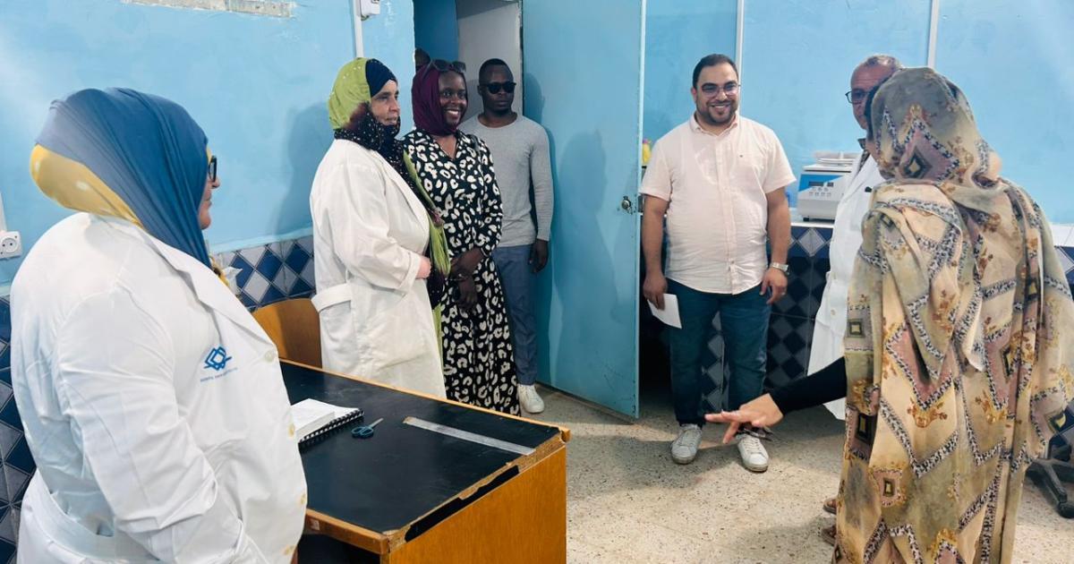 وفد من المركز الأفريقي للوقاية من الأمراض ومكافحتها يلتقي مسؤولين صحراويين ، ويطلع على سير العمل بالمؤسسات الصحية وفد من المركز الأفريقي للوقاية من الأمراض ومكافحتها يلتقي مسؤولين صحراويين ، ويطلع على سير العمل بالمؤسسات الصحية