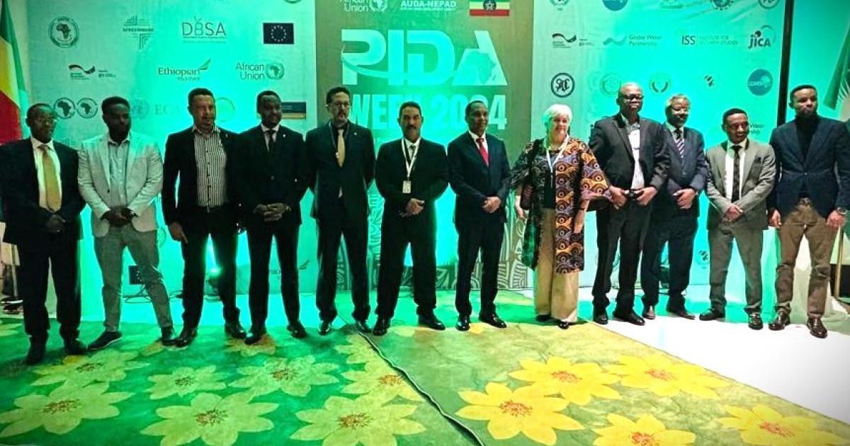 وزير النقل يحل ضيفا على نظيره الإثيوبي خلال حفل ترحيبي بالمشاركين في أسبوع برنامج تنمية البنية التحتية في إفريقيا وزير النقل يحل ضيفا على نظيره الإثيوبي خلال حفل ترحيبي بالمشاركين في أسبوع برنامج تنمية البنية التحتية في إفريقيا