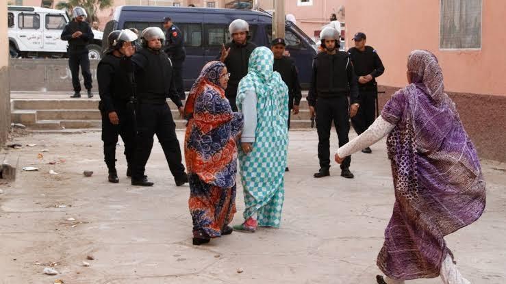اللجنة الوطنية الصحراوية لحقوق الانسان تدين ممارسات العنف ضد المرأة الصحراوية في الأجزاء المحتلة من الصحراء الغربية اللجنة الوطنية الصحراوية لحقوق الانسان تدين ممارسات العنف ضد المرأة الصحراوية في الأجزاء المحتلة من الصحراء الغربية
