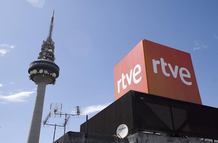 التلفزيون العام الإسباني TVE يصوب خريطة عرضها نهاية الأسبوع الماضي تظهر اقليم الصحراء الغربية ضمن أراضي للاحتلال المغربي التلفزيون العام الإسباني TVE يصوب خريطة عرضها نهاية الأسبوع الماضي تظهر اقليم الصحراء الغربية ضمن أراضي للاحتلال المغربي