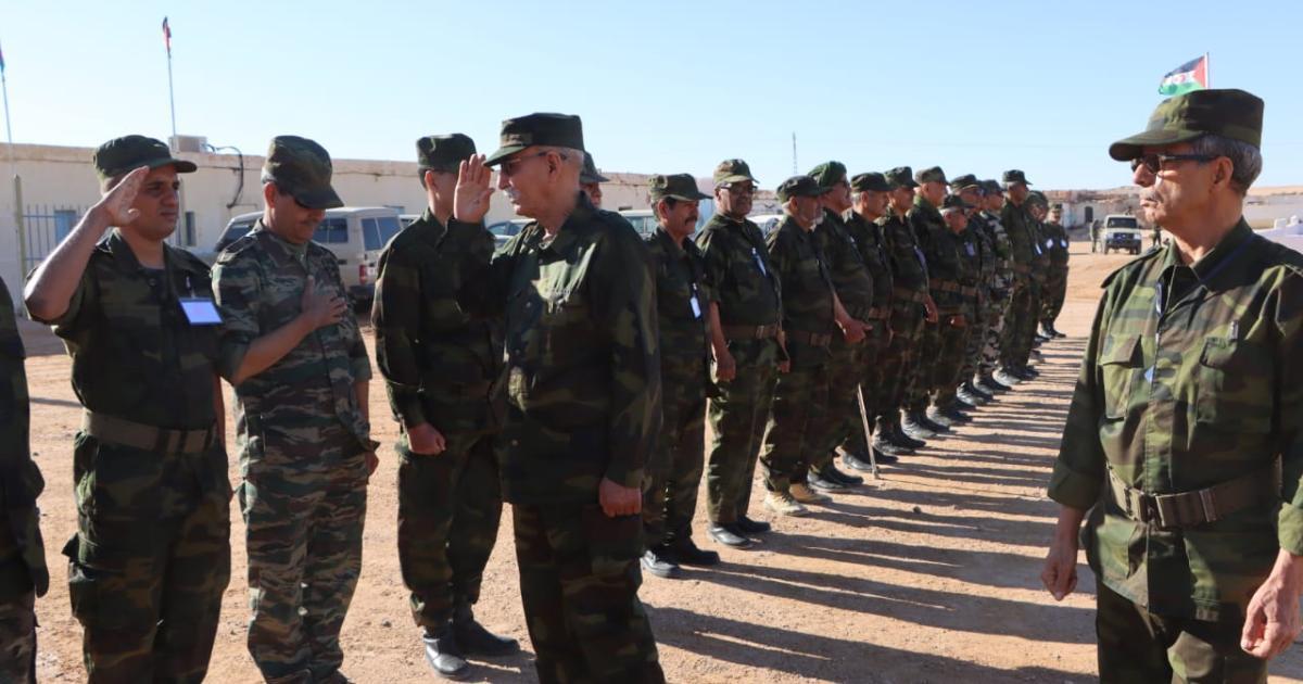 وزارة الدفاع الوطني تهنئ أفراد جيش التحرير الشعبي الصحراوي والأجهزة الأمنية بمناسبة عيد الفطر المبارك وزارة الدفاع الوطني تهنئ أفراد جيش التحرير الشعبي الصحراوي والأجهزة الأمنية بمناسبة عيد الفطر المبارك
