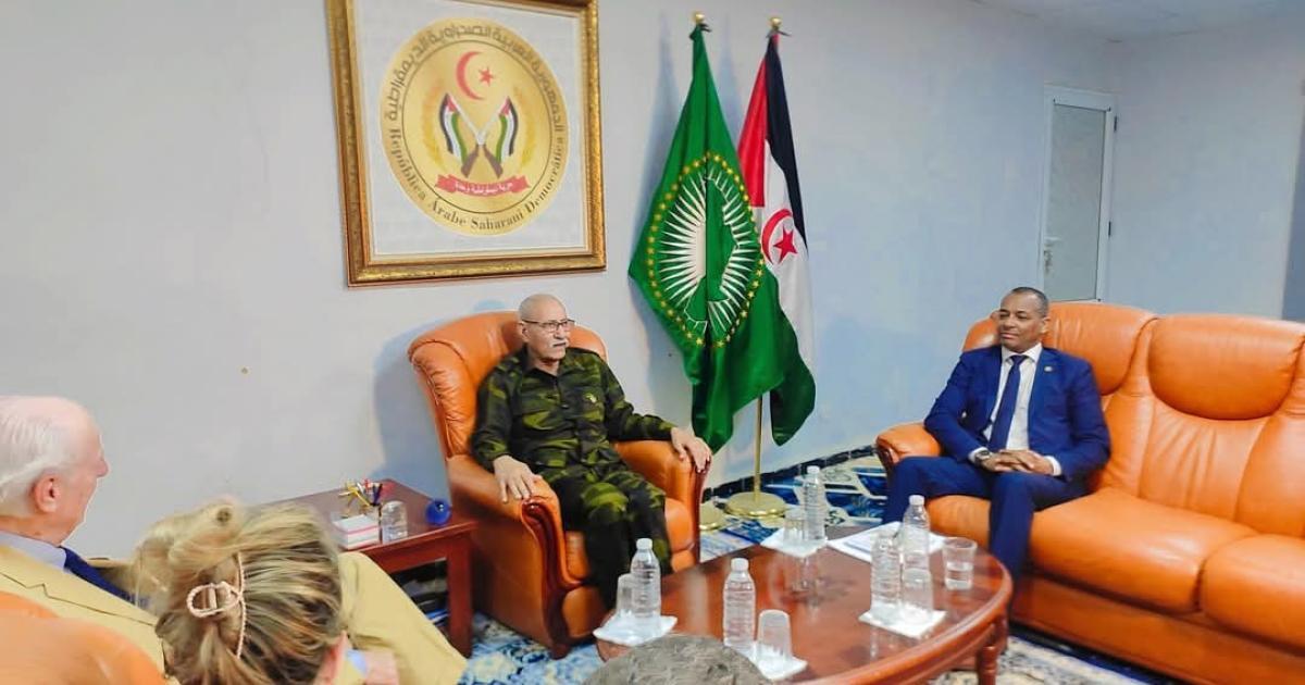 رئيس الجمهورية يؤكد للمبعوث الشخصي للأمين العام للأمم المتحدة تمسك الشعب الصحراوي بالدفاع عن حقوقه وتطلعاته المشروعة رئيس الجمهورية يؤكد للمبعوث الشخصي للأمين العام للأمم المتحدة تمسك الشعب الصحراوي بالدفاع عن حقوقه وتطلعاته المشروعة