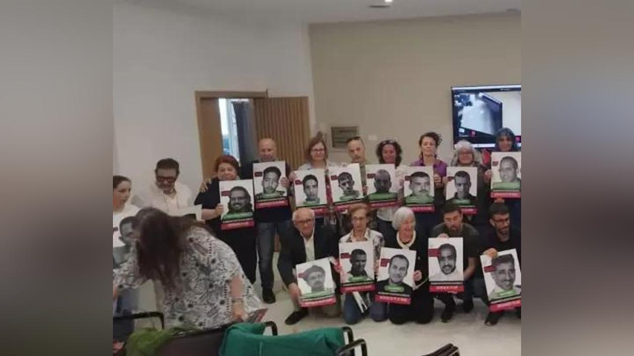 الشبكة الإيطالية للتضامن مع الشعب الصحراوي تؤكد دعمها للحملة الدولية لإطلاق سراح المعتقلين السياسيين الصحراويين الشبكة الإيطالية للتضامن مع الشعب الصحراوي تؤكد دعمها للحملة الدولية لإطلاق سراح المعتقلين السياسيين الصحراويين