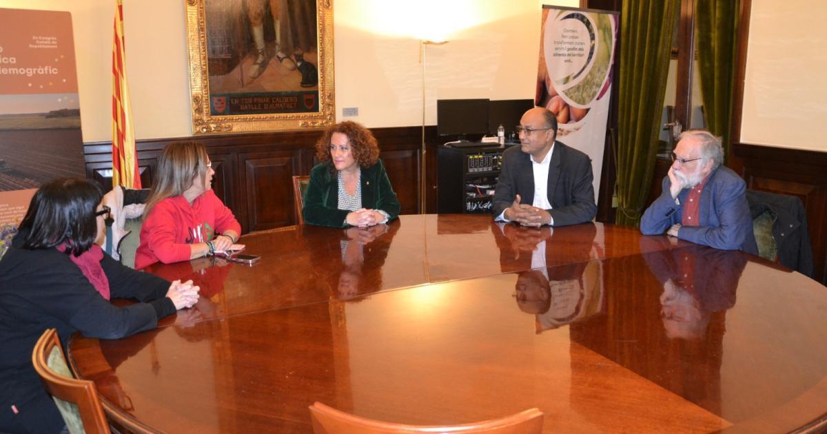 لقاءات ممثل البوليساريو بكاتالونيا في ليريدا لقاءات ممثل البوليساريو بكاتالونيا في ليريدا