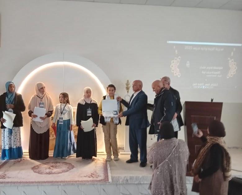 خولة النظيف تحصد المرتبة الأولى في أدب المقال خولة النظيف تحصد المرتبة الأولى في أدب المقال