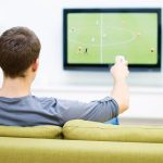 ساعة أقل من التلفاز تقلل خطر الاكتئاب ساعة أقل من التلفاز تقلل خطر الاكتئاب