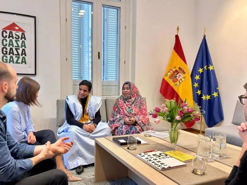 استقبال وزيرة الشباب الإسبانية لاتحاد الشبيبة الصحراوية استقبال وزيرة الشباب الإسبانية لاتحاد الشبيبة الصحراوية