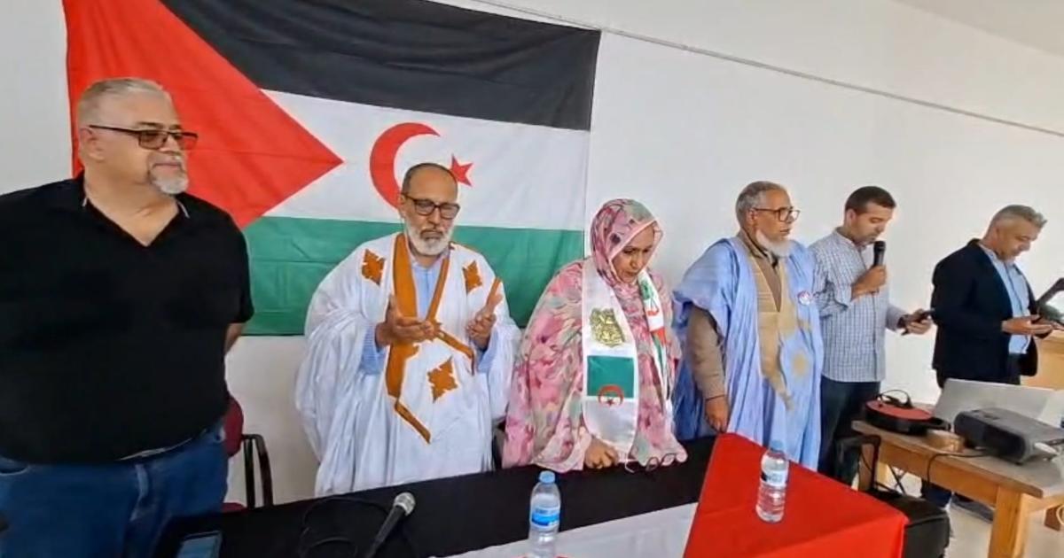 تنريفي تحتفل بالذكرى الخمسين لإعلان الجمهورية تنريفي تحتفل بالذكرى الخمسين لإعلان الجمهورية