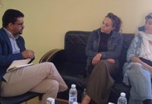 استقبال عميد جامعة التفاريتي وفد أكاديمي بريطاني استقبال عميد جامعة التفاريتي وفد أكاديمي بريطاني