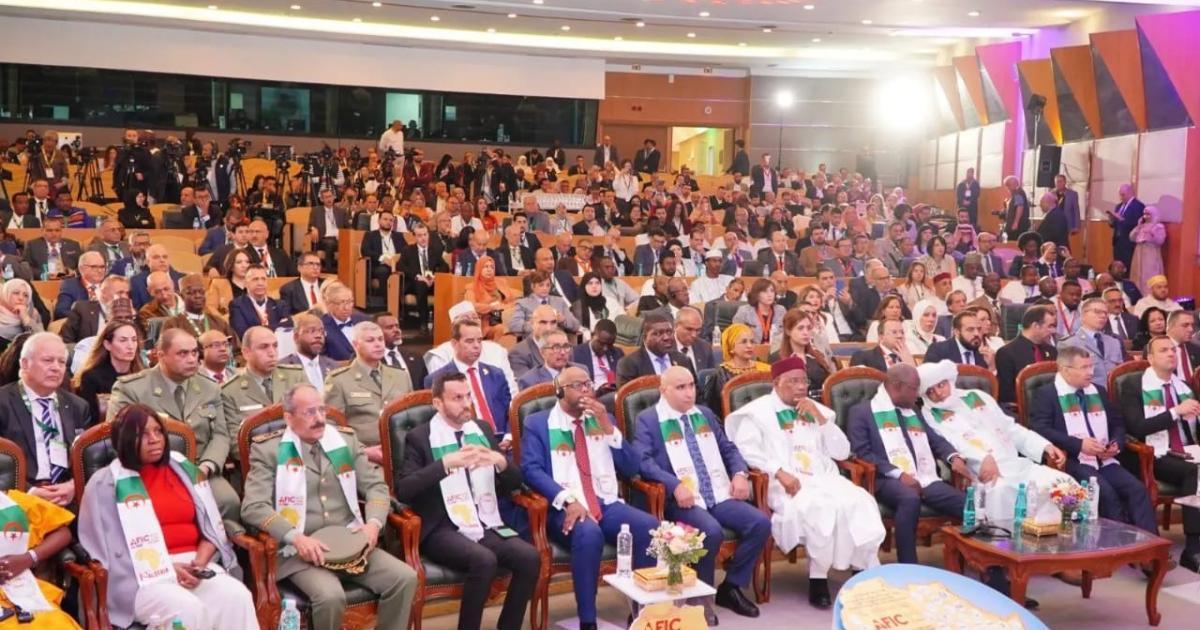 الجمهورية الصحراوية تشارك في الملتقى الإفريقي للاستثمار والتجارة الجمهورية الصحراوية تشارك في الملتقى الإفريقي للاستثمار والتجارة