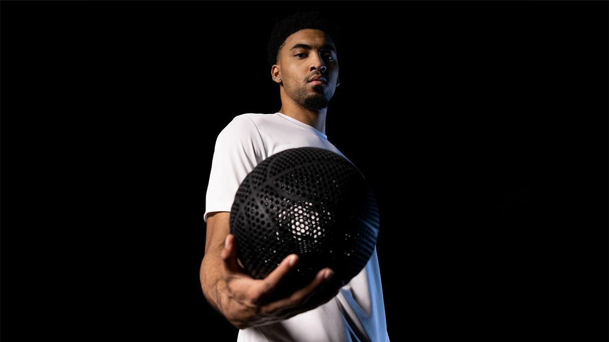 Wilson dévoile un ballon de basket imprimé 3D, sans air et qui ne se dégonfle pas Wilson dévoile un ballon de basket imprimé 3D, sans air et qui ne se dégonfle pas