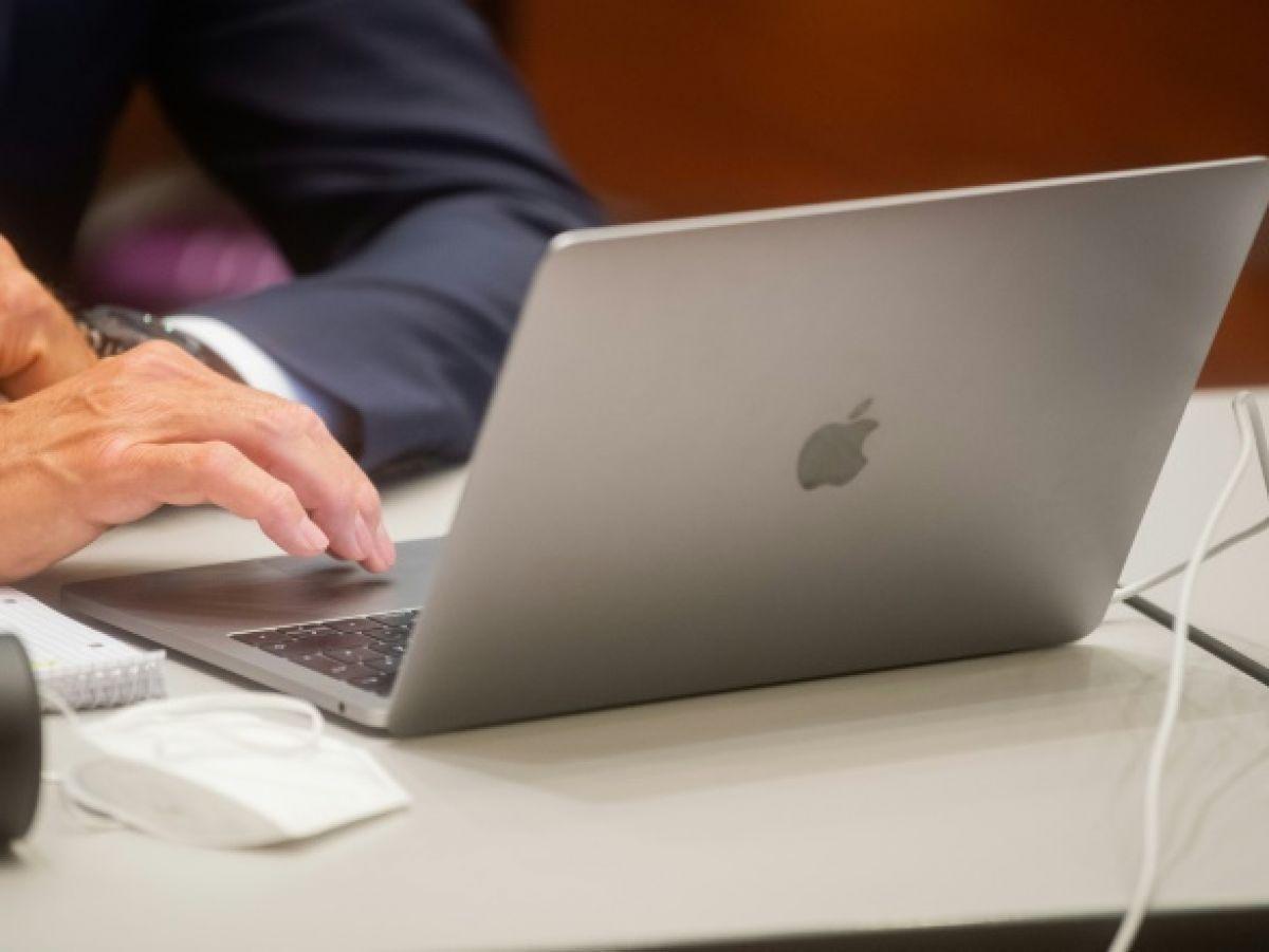 Le “stress numérique”, un risque à ne pas négliger au travail Le “stress numérique”, un risque à ne pas négliger au travail