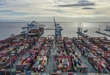 L’Afrique Frappée par les Nouvelles Taxes Douanières Américaines L'Afrique Frappée par les Nouvelles Taxes Douanières Américaines