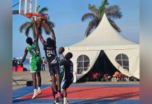 Jeux Africains: Jeunes Basketteurs Parfaits en Groupes Jeux Africains: Jeunes Basketteurs Parfaits en Groupes