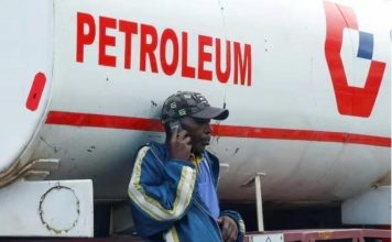 Budgets D’Afrique de L’Est sous Pression Budgets D'Afrique de L'Est sous Pression